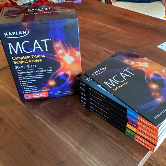 Good cond!! Kaplan 2020-2021 MCAT Complete 7-Book Subject Review!! - Picture 1 of 9